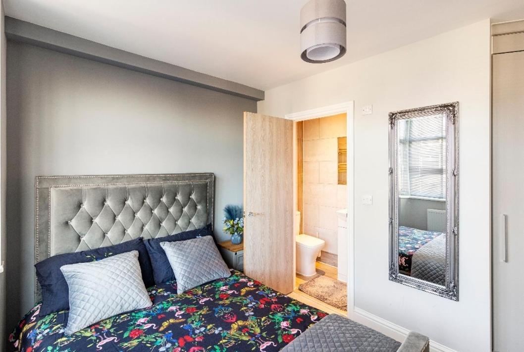 Luxury House 4 Ensuite Bedrooms, Free Parking ,Wifi Oxford Exterior photo
